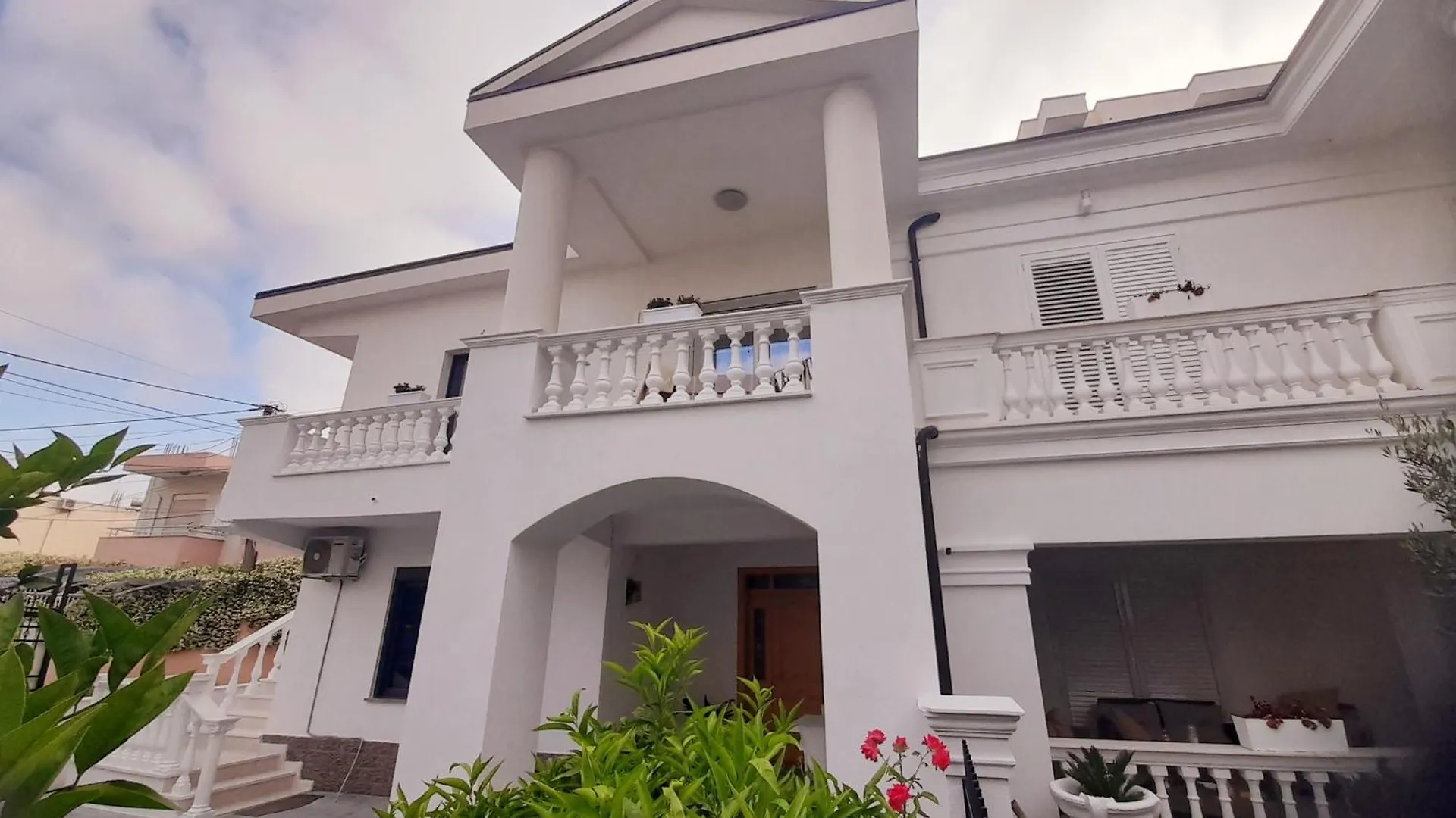 Villa Kurti Durrës