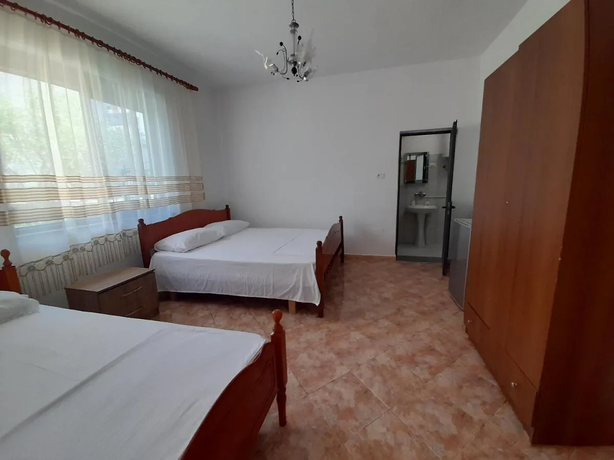 Guest house Villa Kurti Durres Albania