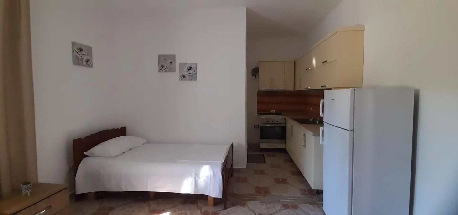 Villa Kurti Durres Guest house
